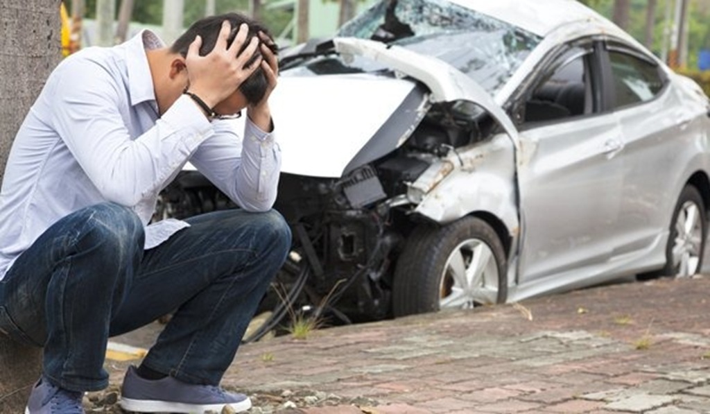 What does a car accident lawyer do for me